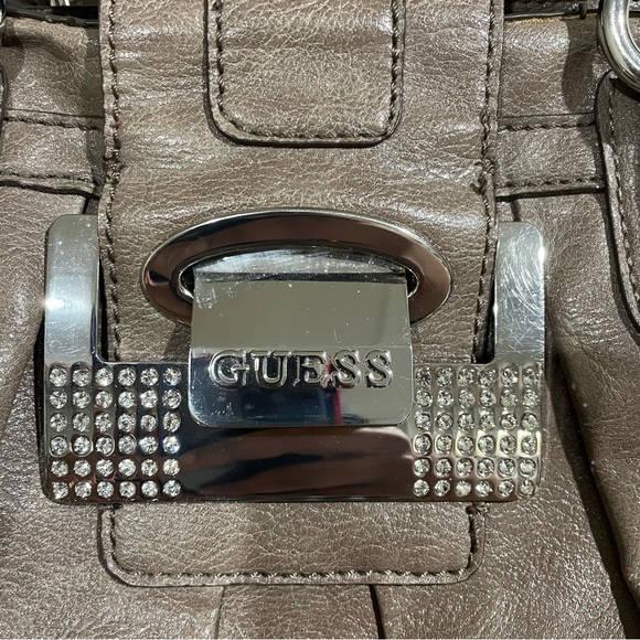 GUESS Hand Bag Purse in Grayish Brown Faux Leather - Picture 5 of 13